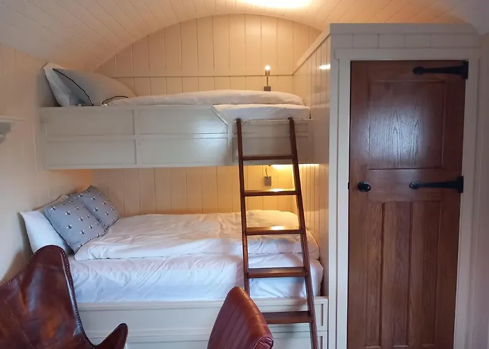 Delightful Shepherds Hut 펜션 웨스트포트