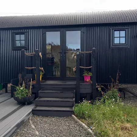 Delightful Shepherds Hut