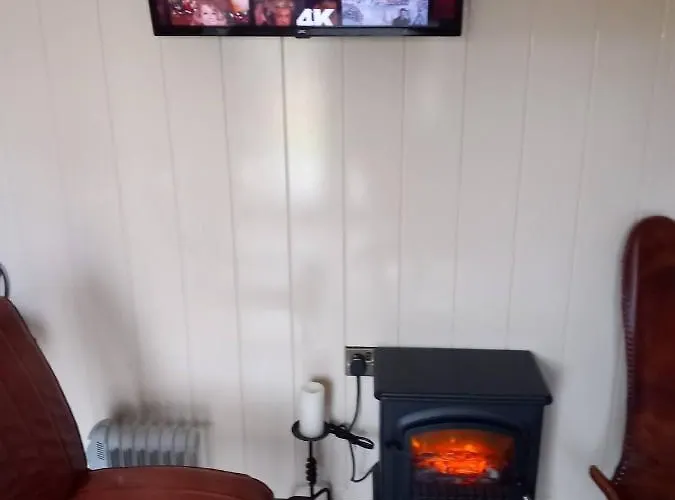 Dom wakacyjny Delightful Shepherds Hut *